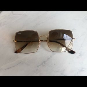Ray-Ban Square 1971 Classic sunglasses